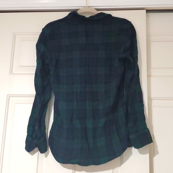A dark blue and green flannel from the Gap, size medium. - Picture 3 of 3